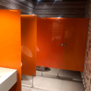 Division de Baño mixta con vidrio de seguridad
